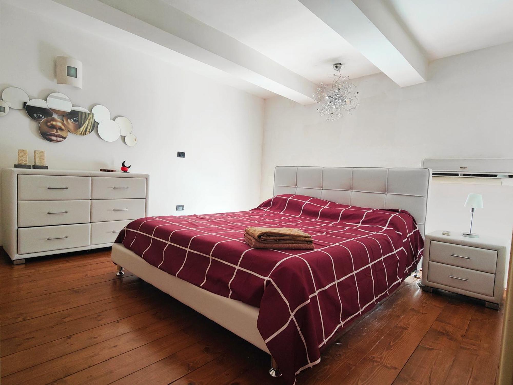 Apartment Deluxe *